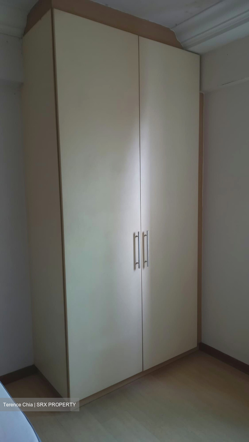 Blk 215 Serangoon Avenue 4 (Serangoon), HDB 4 Rooms #570223091